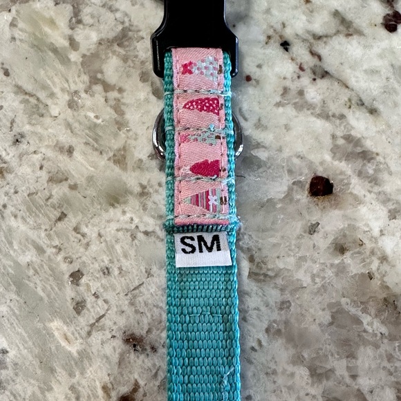 Used 1 month Christmas Tree Collar - Worthy Dog - Size Small. - Picture 2 of 6